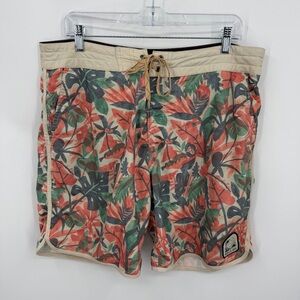 Howler Brothers Stretch Bruja boardshorts in a tropical floral print sz 36